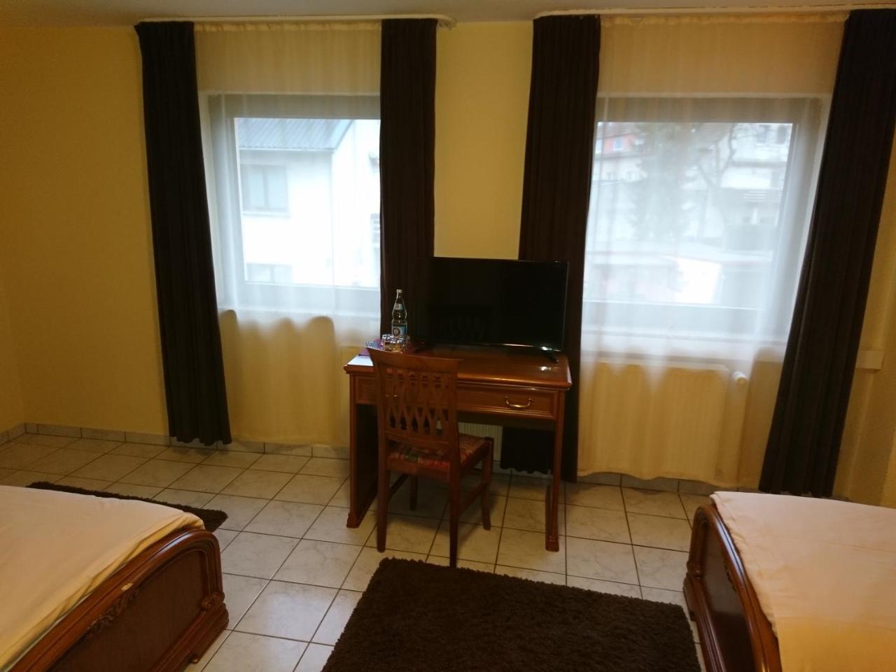 Euro-Hotel Saarbrücken Kültér fotó